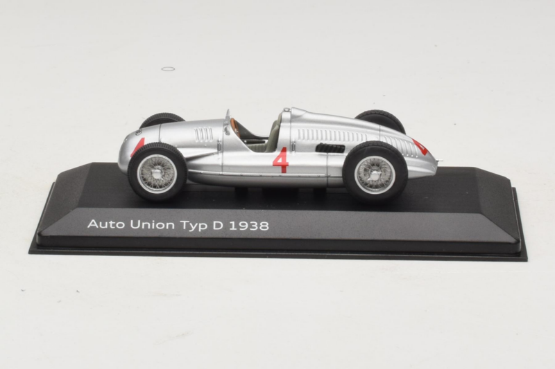 Auto Union Typ D #4 Silver Minichamps 1:43 5030900703 Diecast