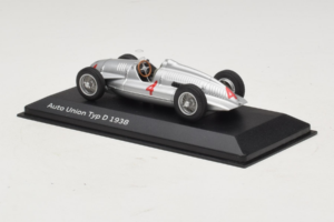Auto Union Typ D #4 Silver Minichamps 1:43 5030900703-R1 Diecast — photo 3 of 4