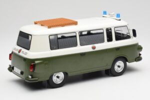 Barkas B1000 People's Police MCG 1:18 MCG18009 Diecast — photo 3 of 6