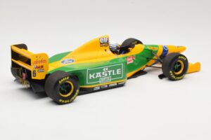 Benetton Ford B193B #5 R. Patrese 3rd Place British GP 1993 Minichamps 1:18 110930906 Diecast — photo 2 of 6