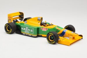 Benetton Ford B193B #5 R. Patrese 3rd Place British GP 1993 Minichamps 1:18 110930906 Diecast — photo 4 of 6
