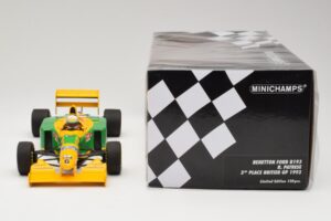 Benetton Ford B193B #5 R. Patrese 3rd Place British GP 1993 Minichamps 1:18 110930906 Diecast — photo 6 of 6
