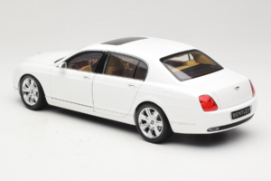 Bentley Continental Flying Spur White Minichamps 1:18 100139461 Diecast — photo 7 of 8
