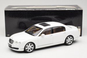 Bentley Continental Flying Spur White Minichamps 1:18 100139461 Diecast — photo 8 of 8
