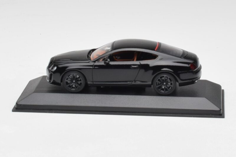 Bentley Continental GT Black With Black Wheels Minichamps 1:43 Bentley Continental GT Black With Black Wheels Minichamps 1:43 BENTLEY002 Diecast