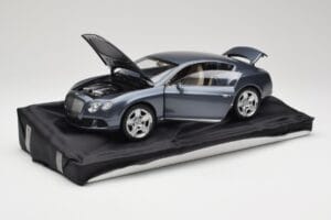 Bentley Continental GT Grey Metallic Minichamps 1:18 100139920 Diecast — photo 2 of 8