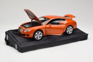 Bentley Continental GT Orange Metallic Minichamps 1:18 100139921 Diecast — photo 2 of 8