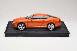 Bentley Continental GT Orange Metallic Minichamps 1:18 100139921 Diecast — photo 4 of 8