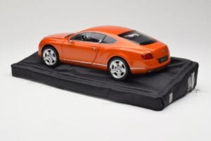 Bentley Continental GT Orange Metallic Minichamps 1:18 100139921 Diecast — photo 7 of 8