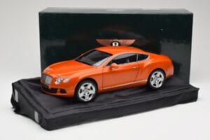 Bentley Continental GT Orange Metallic Minichamps 1:18 100139921 Diecast — photo 8 of 8