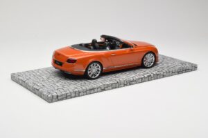 Bentley Continental GT Speed Convertible Orange Metallic Minichamps 1:18 107139430 Diecast — photo 2 of 6