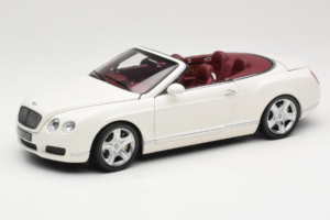 Bentley Continental GTC White Minichamps 1:18 100139032 Diecast