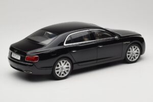 Bentley Flying Spur W12 Diamond Black Kyosho 1:18 08891DBK Diecast — photo 3 of 8