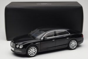 Bentley Flying Spur W12 Onyx Black Kyosho 1:18 08891NX Diecast — photo 8 of 8