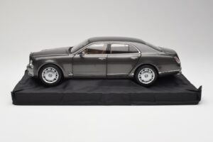 Bentley Mulsanne Brodgar Metallic Minichamps 1:18 BL843 Diecast — photo 4 of 8