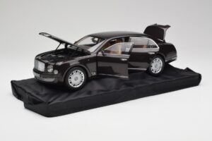 Bentley Mulsanne Burnt Oak Minichamps 1:18 100139905 Diecast — photo 2 of 8