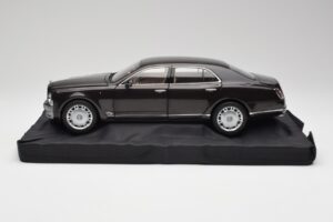 Bentley Mulsanne Burnt Oak Minichamps 1:18 100139905 Diecast — photo 4 of 8