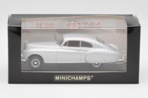 Bentley R-Type Continental Silver Minichamps 1:43 436139421 Diecast — photo 4 of 4