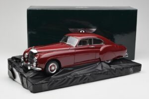 Bentley R-Type Continental Tudor Red Minichamps 1:18 100139421 Diecast — photo 8 of 8