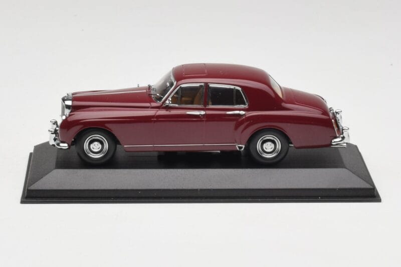 Bentley S1 Continental Flying Spur Burgundy Minichamps 1:43 436139550 Diecast