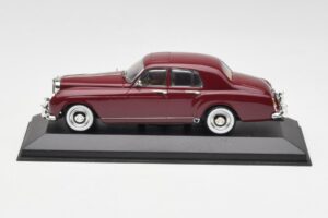 Bentley S1 Continental Flying Spur Cream Minichamps 1:43 436139551 Diecast