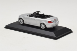 BMW 1-Series E88 Cabriolet Titan Silver Minichamps 1:43 80420427037-R1 Diecast — photo 3 of 5