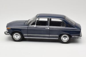 BMW 1600 Touring Blue Minichamps 1:18 80430145823 Diecast — photo 4 of 8