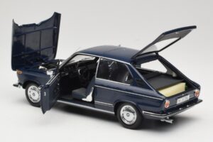 BMW 1600 Touring Blue Minichamps 1:18 80430145823 Diecast — photo 5 of 8