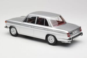 BMW 1800 Ti Silver Minichamps 1:18 107024000 Resin — photo 5 of 6