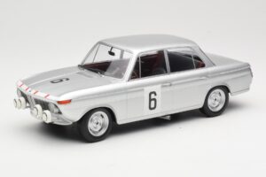 BMW 1800 TiSA #6 J. Munaron / K. Eppelein 24 Hours of Spa 1965 Minichamps 1:18 155652906 Diecast