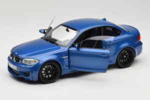 BMW 1M Coupe E82 Blue Metallic Minichamps 1:18 110020025 Diecast — photo 2 of 8