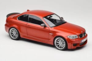 BMW 1M Coupe E82 Sakhir Orange Metallic Minichamps 1:18 110020020 Diecast — photo 6 of 8