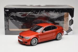 BMW 1M Coupe E82 Sakhir Orange Metallic Minichamps 1:18 110020020 Diecast — photo 8 of 8