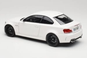 BMW 1M Coupe E82 White Minichamps 1:18 110020022 Diecast — photo 7 of 8