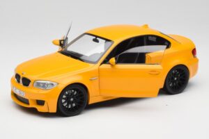 BMW 1M Coupe E82 Yellow Minichamps 1:18 110020026 Diecast — photo 2 of 8