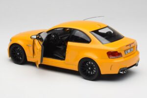 BMW 1M Coupe E82 Yellow Minichamps 1:18 110020026 Diecast — photo 5 of 8