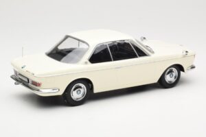 BMW 2000 CS Coupe Cream KK-Scale 1:18 KKDC180121 Diecast — photo 2 of 6