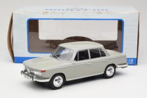 BMW 2000 TI Grey MCG 1:18 MCG18112 Diecast — photo 6 of 6