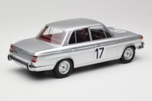 BMW 2000 Ti #17 J. Ickx / H. Hahne 24 Hours of Spa 1966 Winners Minichamps 1:18 107662517 Resin — photo 2 of 6