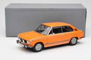 BMW 2000 Tii Touring Orange Minichamps 1:18 80430145824 Diecast — photo 8 of 8