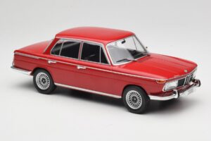 BMW 2000 121 Red MCG 1:18 MCG18543 Diecast — photo 4 of 6