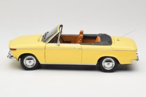 BMW 2002 Cabriolet Bright Green Minichamps 1:18 80430145820 Diecast — photo 4 of 8
