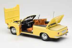 BMW 2002 Cabriolet Bright Green Minichamps 1:18 80430145820 Diecast — photo 5 of 8