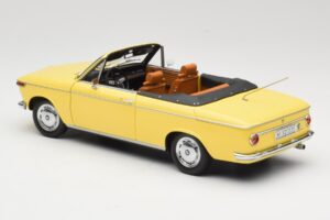 BMW 2002 Cabriolet Bright Green Minichamps 1:18 80430145820 Diecast — photo 7 of 8