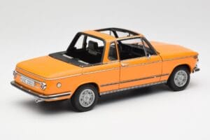 BMW 2002 E10 Cabriolet Colorado Orange AUTOart 1:18 80430300713 Diecast — photo 3 of 8