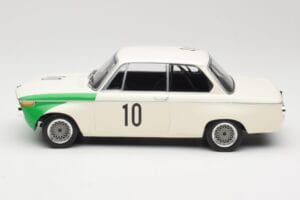 BMW 2002 Tii E10 #10 H. Hahne / D. Quester Winners Nurburgring 1968 Minichamps 1:18 155682710 Diecast — photo 3 of 6