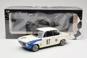 BMW 2002 Tii E10 #87 H. Hahne Grand Prix Brno 1969 Minichamps 1:18 155692787 Diecast — photo 6 of 6