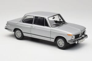 BMW 2002 Tii Polaris Silver AUTOart 1:18 80430146517 Diecast — photo 6 of 8
