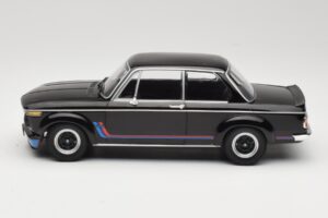 BMW 2002 Turbo Black Minichamps 1:18 155026204 Diecast — photo 3 of 6