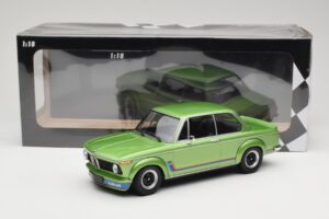BMW 2002 Turbo Green Metallic Minichamps 1:18 155026206 Diecast — photo 6 of 6